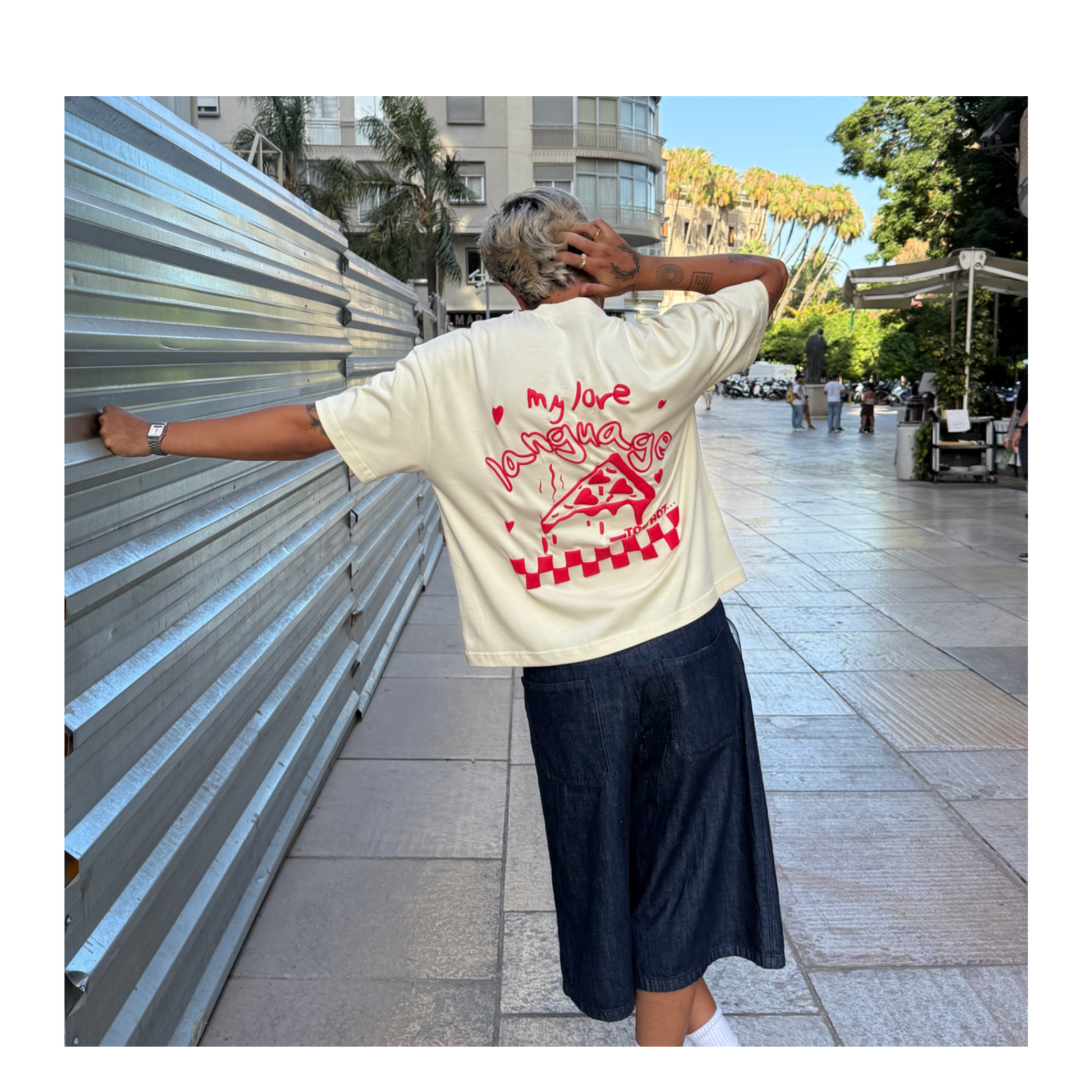hot pizza tee